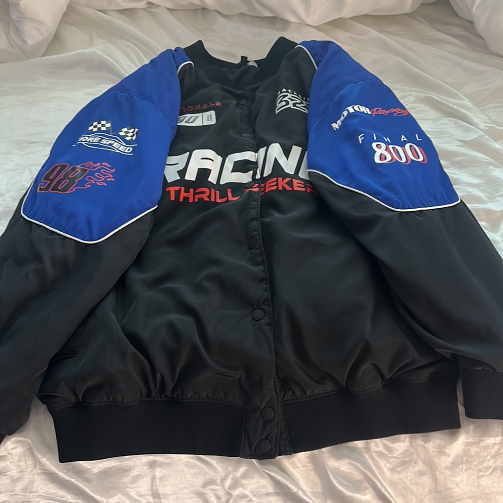 Bomber jacket - Picture 2 of 5